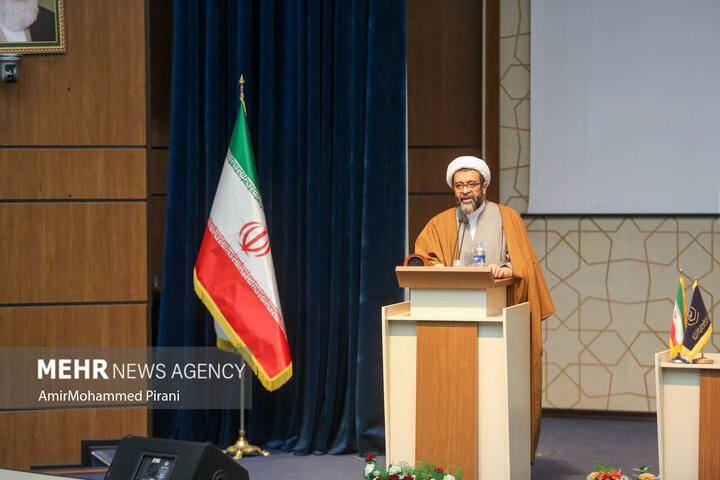 پذیرش حوزههای علمیه خواهران ۲۴ درصد افزایش یافته است پذیرش حوزههای علمیه خواهران ۲۴ درصد افزایش یافته است