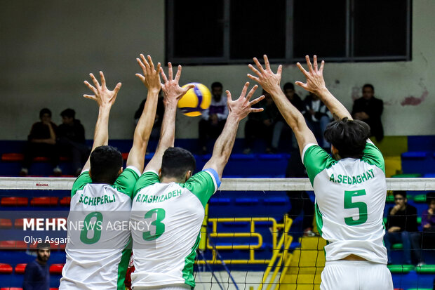 انتقام پاس گرگان از چادرملو در روز پیروزی پیکان مقابل صنعتگران انتقام پاس گرگان از چادرملو در روز پیروزی پیکان مقابل صنعتگران