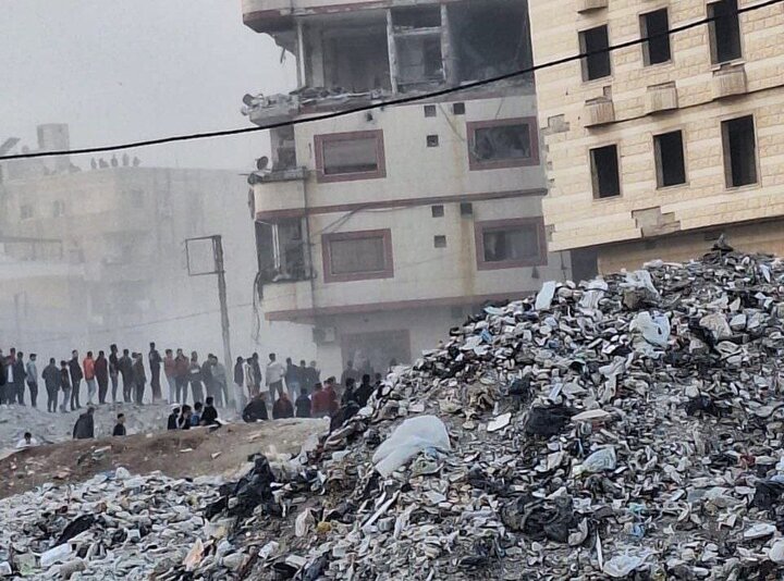 İsrail'den Şam'a yeni saldırı: Çok sayıda şehit ve yaralı var İsrail'den Şam'a yeni saldırı: Çok sayıda şehit ve yaralı var