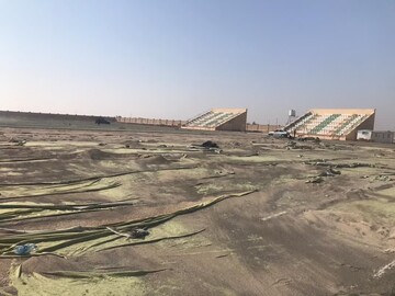 چمن مصنوعی ورزشگاه شماره ۲ گناوه بازسازی می شود