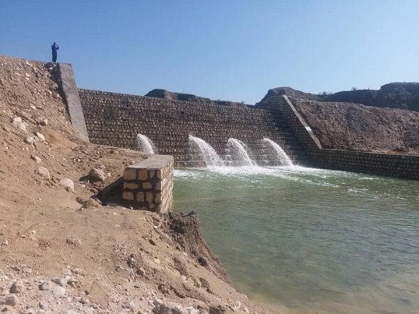 سرزمینِ بندهای خاکی؛ جایی که سیلاب شکست خورد