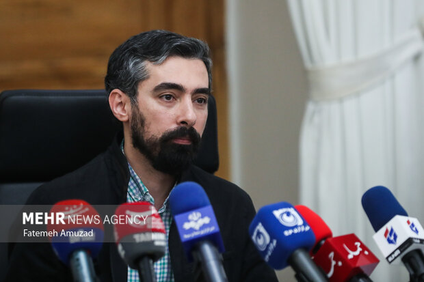 مهدی رمضانی در نشست خبری اعلام برنامه‌های نهاد کتابخانه‌های عمومی در هفته کتاب