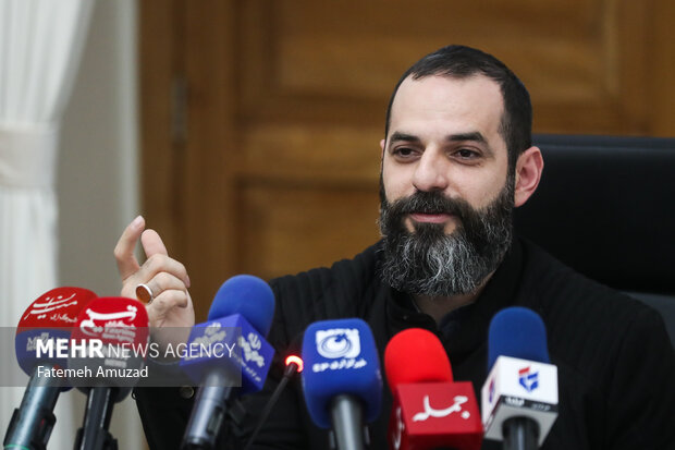 محمدرضا هراتی در نشست خبری اعلام برنامه‌های نهاد کتابخانه‌های عمومی در هفته کتاب