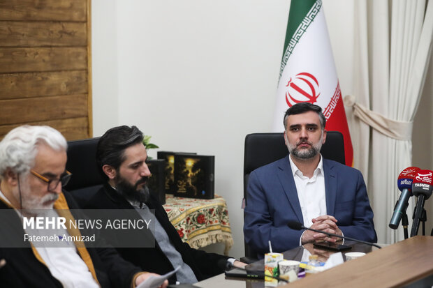 علی رمضانی در نشست خبری اعلام برنامه‌های نهاد کتابخانه‌های عمومی در هفته کتاب