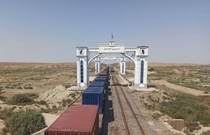 ۷۳۴ تنی محموله از مرز ریلی اینچه برون ترانزیت شد ۷۳۴ تنی محموله از مرز ریلی اینچه برون ترانزیت شد