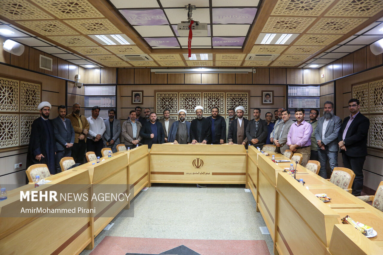 خبرنگاران قمی با نماینده حزب الله در قم دیدار کردند+تصاویر