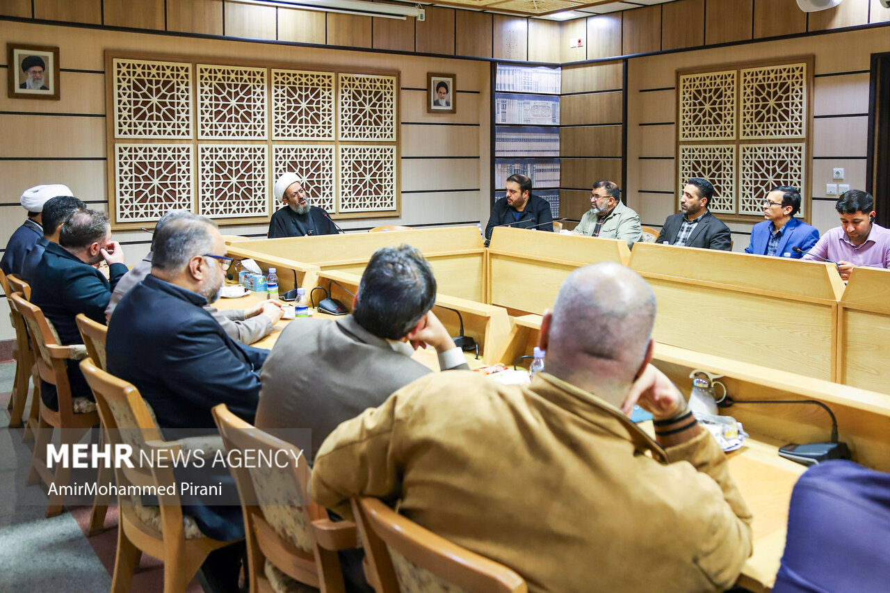 خبرنگاران قمی با نماینده حزب الله در قم دیدار کردند+تصاویر