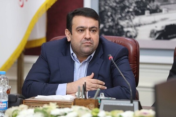 تأکید نجارزاده بر بهبود معیشت کارکنان بانکها