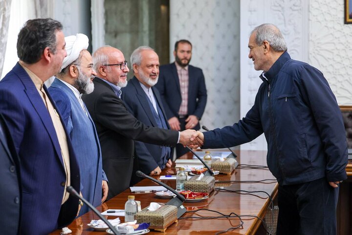 بادامچیان: حزب موتلفه با همه دولتها همکاری داشته است