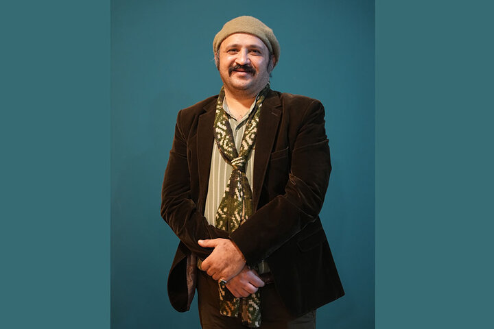 هنرمندان تئاتر با استفاده از ابزارهای نوین آثارشان را بهروز کنند