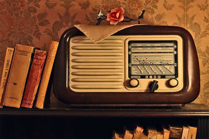 تدارک شبکههای رادیویی ویژه روز معلم