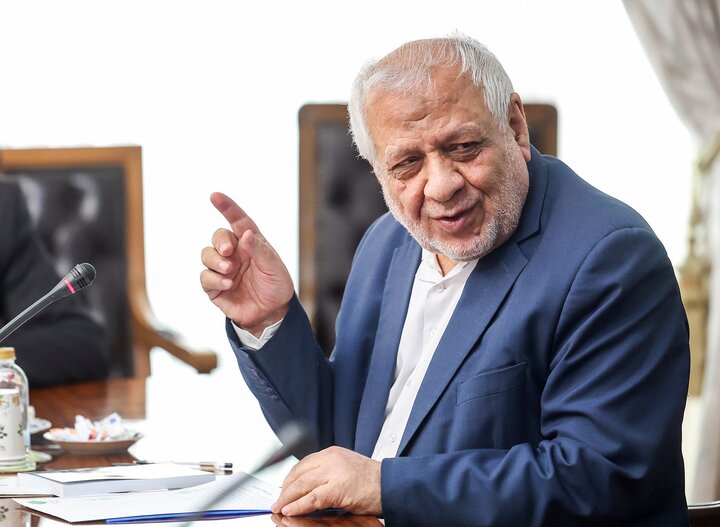 بادامچیان: احزاب در 1404 برای تحقق تمدن نوین اسلامی نقشآفرین باشند
