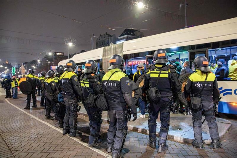 pro-Palestinian protesters in Amsterdam