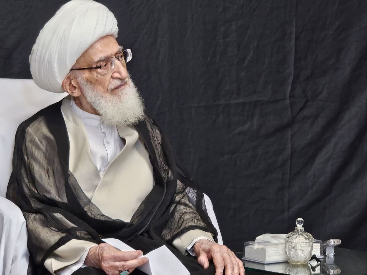 دیدار نماینده ولیفقیه و استاندار همدان با آیتالله نوری همدانی