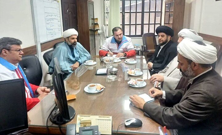 نشست هماندیشی کانون طلاب هلالاحمر قم برگزار شد