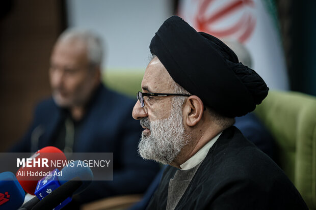 نشست هم اندیشی سراسری مدیران کل بنیاد شهید و امور ایثارگران نشست هم اندیشی سراسری مدیران کل بنیاد شهید و امور ایثارگران