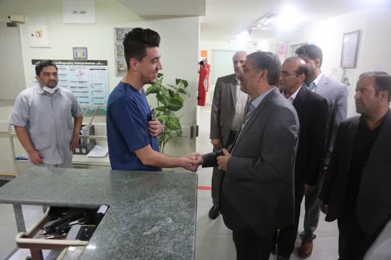 بازدید سرزده استاندار لرستان از بیمارستان شهید رحیمی خرمآباد