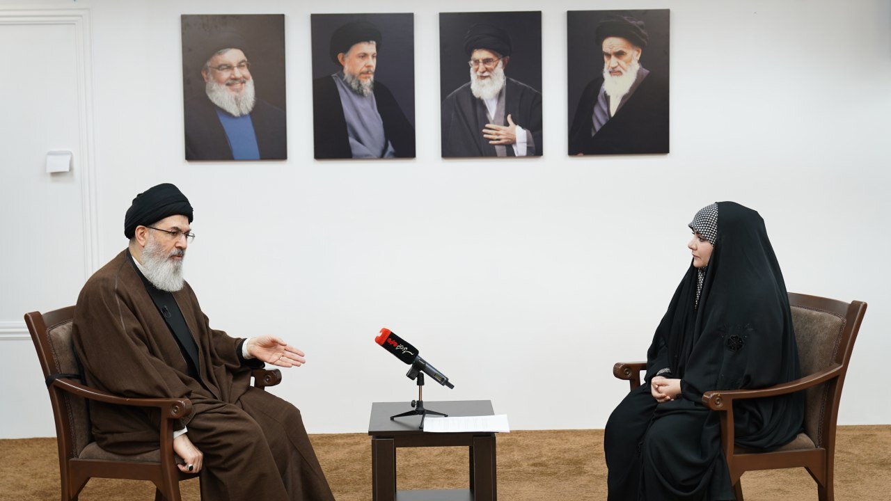 مقاومت باید در جبهه رسانهای قویتر باشد/ انتقاد از بیعملی اعراب