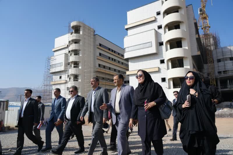 شتاب پروژه بیمارستانی «نیایش» خرمآباد با ابلاغ قرارداد جدید