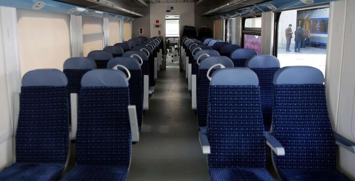 ظرفیت قطار تبریز – دانشگاه شهید مدنی افزایش یافت