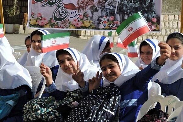 نمایشگاههای «مدرسه انقلاب» در همه مدارس برگزار میشود؛ جهاد تبیین در نظام آموزشی