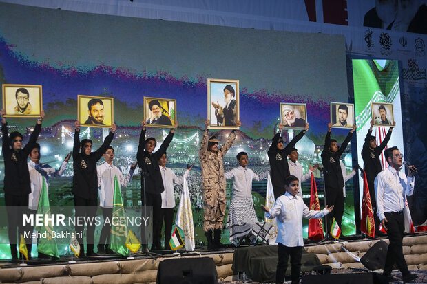 یادواره ۶ هزار و ۹۰ شهید استان قم یادواره ۶ هزار و ۹۰ شهید استان قم