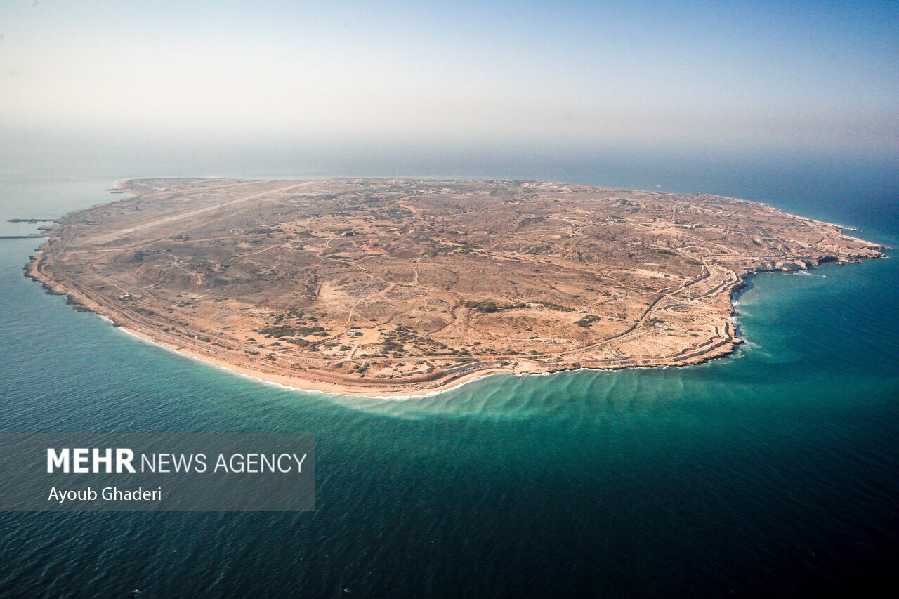 جزر بو موسى وطنب الكبرى وطنب الصغرى الإيرانية