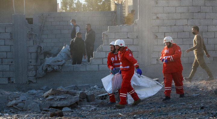 Israeli warplanes kill eight more paramedics in Lebanon