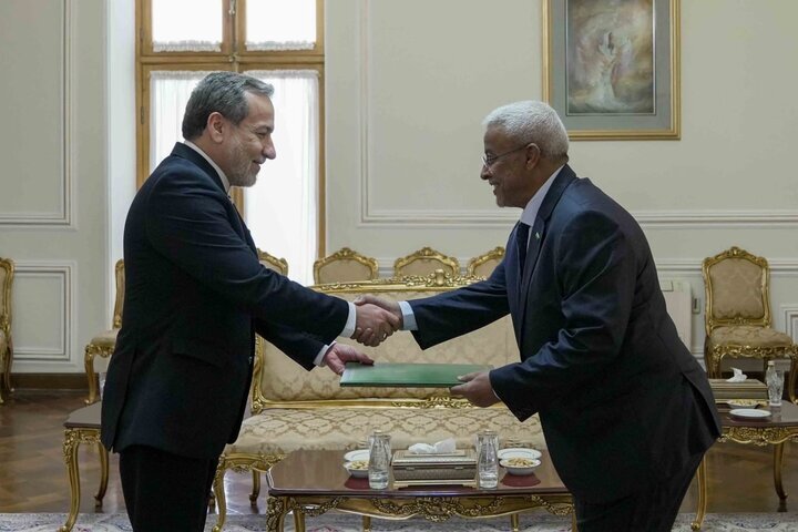 FM receives Kenyan, Dutch, Mauritanian envoys' credentials