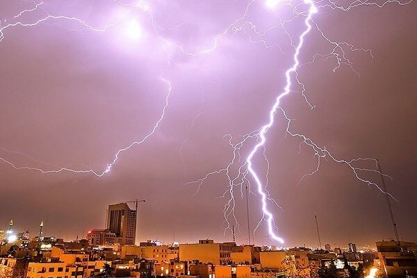 رگبار و رعد و برق در استانهای شمالی و غربی کشور رگبار و رعد و برق در استانهای شمالی و غربی کشور