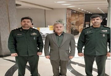 İran'ın üst düzey askeri heyeti Pakistan'a gitti