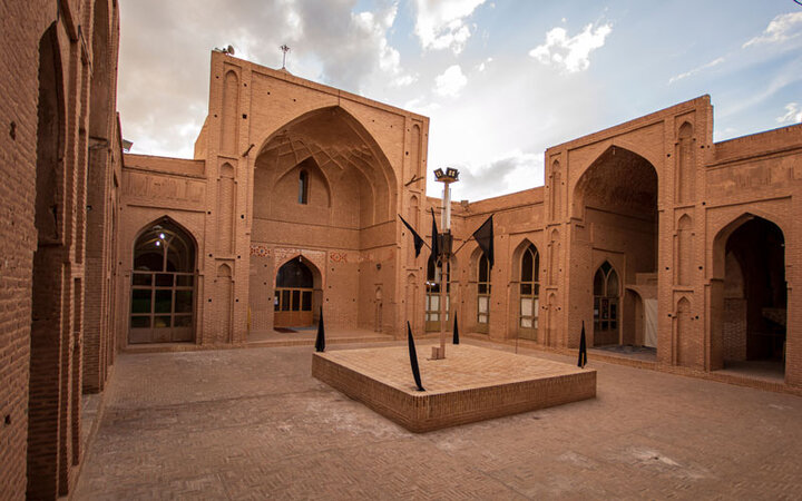 مساجد جامع اردستان و زواره در آستانه ثبتجهانی