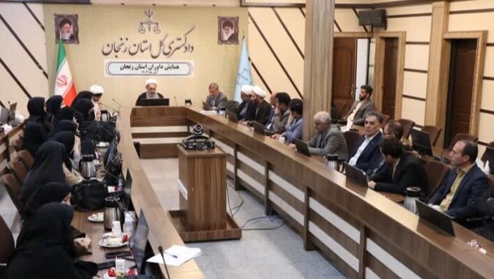 فعالیت داوران و میانجیگران در کاهش پروندههای قضائی مؤثر است