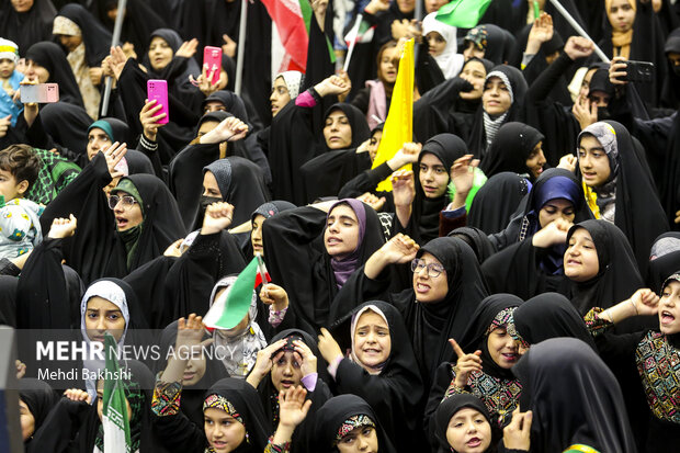 اجتماع مادران و کودکان کرمانشاهی در حمایت از کودکان مظلوم فلسطین