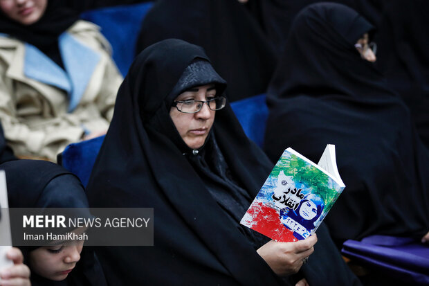 کنگره ملی بزرگداشت بانوی مبارز و انقلابی مرضیه حدیدچی «دباغ» در همدان