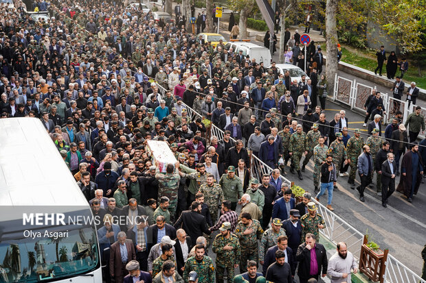 تشییع پیکر شهید «وحید اکبریان» در گرگان