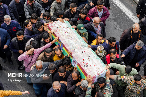 تشییع پیکر شهید «وحید اکبریان» در گرگان