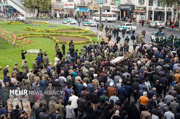 تشییع پیکر شهید «وحید اکبریان» در گرگان