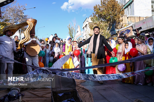 افتتاحیه سی و پنجمین جشنواره استانی تئاتر کردستان