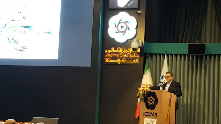 فرار جوانان، خشکیدن زایندهرود؛ اصفهان بهسوی ویرانشهر