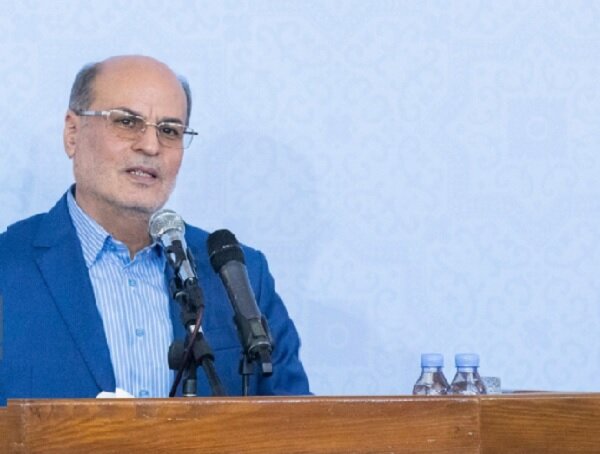 موحدی: باید ساختارها و قالبهای سنتی را بشکنیم
