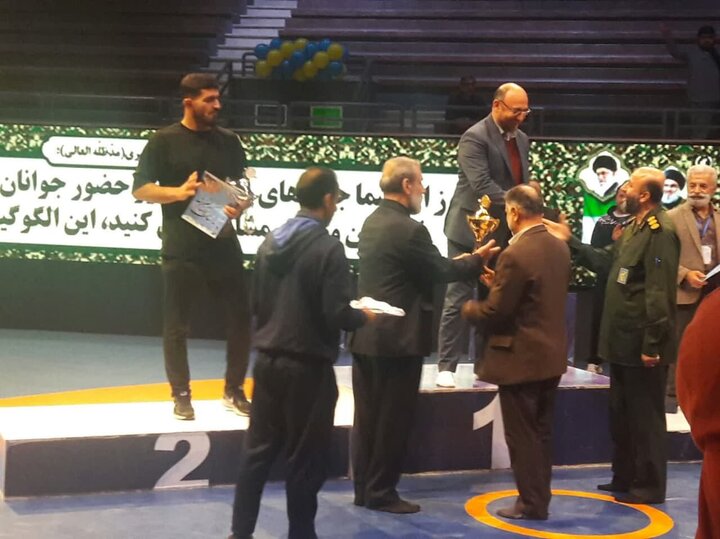 ورزشکار همدانی موفق به کسب مقام سوم مسابقات میل بازی شد ورزشکار همدانی موفق به کسب مقام سوم مسابقات میل بازی شد