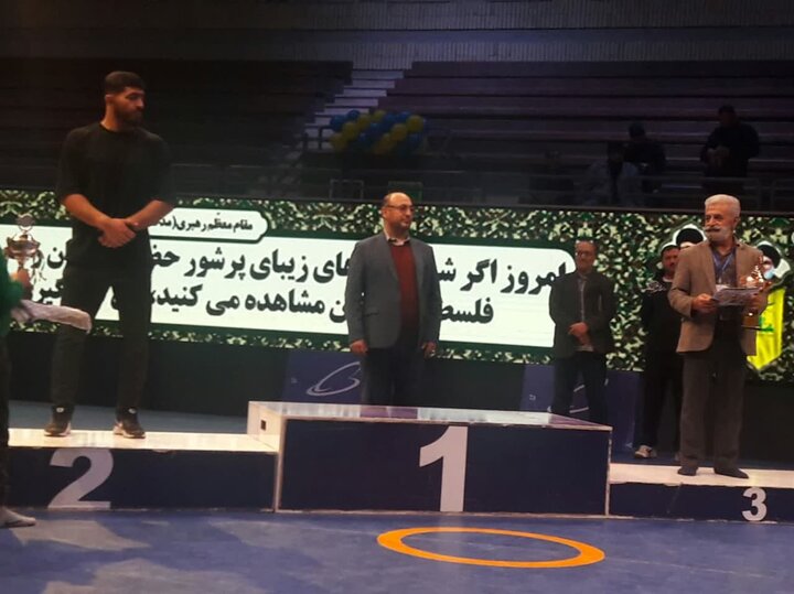 ورزشکار همدانی موفق به کسب مقام سوم مسابقات میل بازی شد ورزشکار همدانی موفق به کسب مقام سوم مسابقات میل بازی شد
