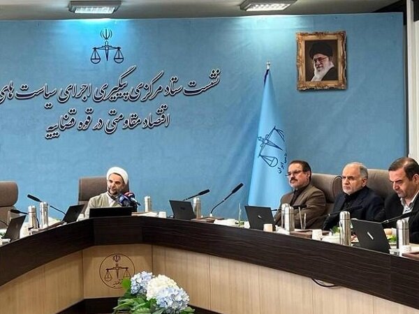 اصلاح ساختارها راه حل رفع موانع موجود در بخشهای حوزه تولید است