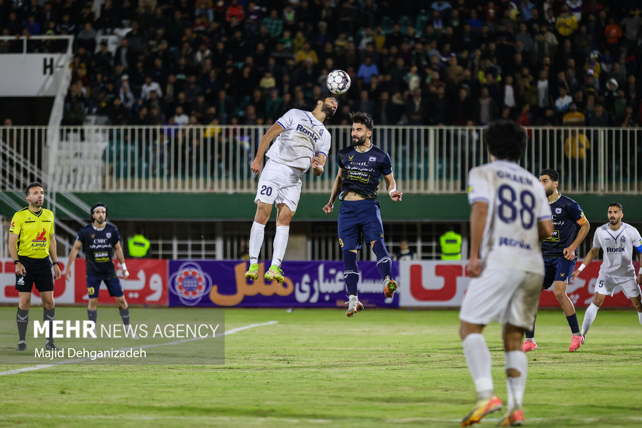 ملوان و چادرملو به تساوی رضایت دادند ملوان و چادرملو به تساوی رضایت دادند