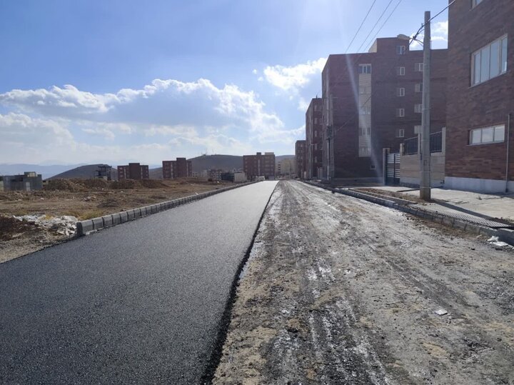 آسفالت خیابانهای مسکن ملی شهرکرد آغاز شد