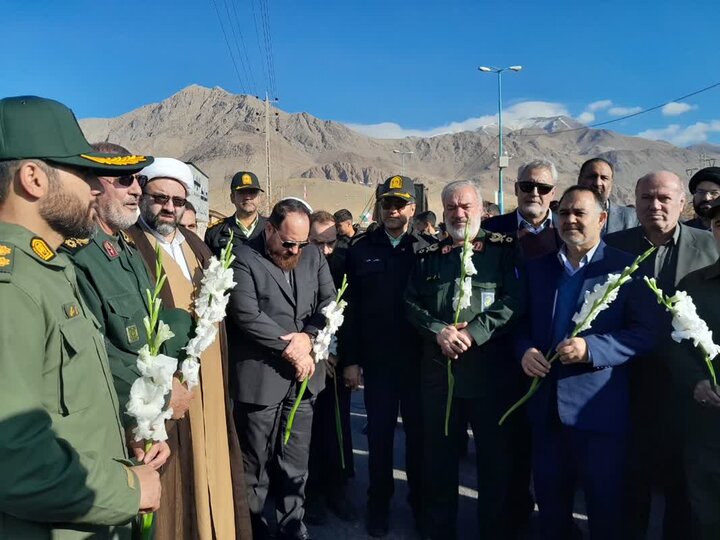 محل عروج شهیدفخری زاده در آبسرد گلباران شد