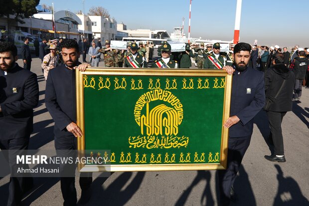 استقبال از پیکر ۱۴ شهید گمنام دفاع مقدس در مشهد