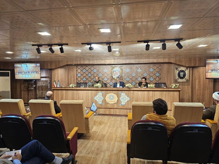 فرهنگ میتواند نقد را از حالت انفعال و انحصار در آورد