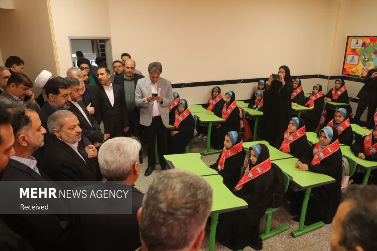 افتتاح مدرسه خیرساز در قم با حضور وزیر آموزش و پرورش + تصاویر افتتاح مدرسه خیرساز در قم با حضور وزیر آموزش و پرورش + تصاویر